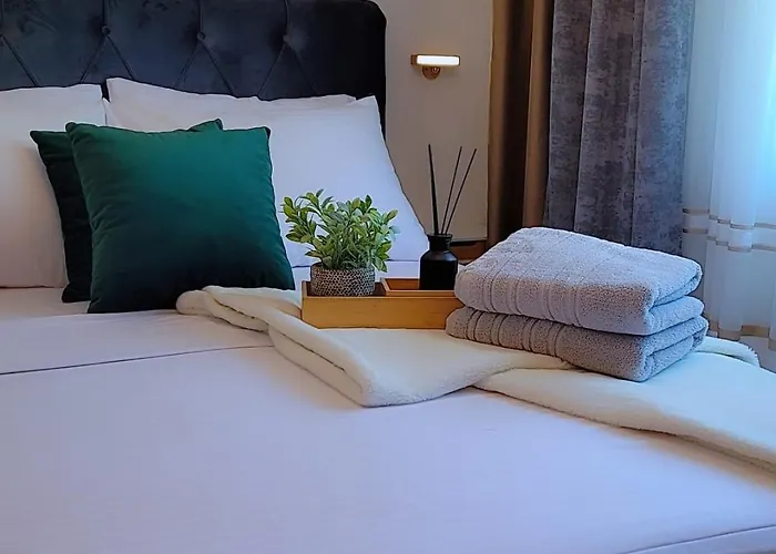 Noor Lux * 바드홀